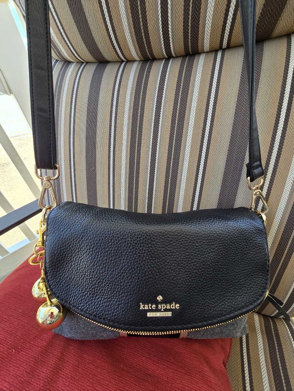 Kate Spade EUC Jackson Street Black Leather Shoulder Bag10.5x7 Gold Cherry Charm